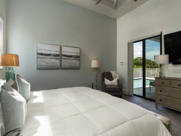 Luxury Three Bedroom Home in Marco Island with Private Pool
