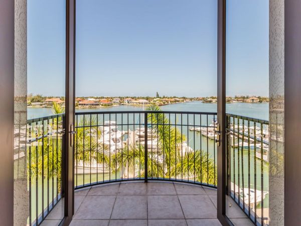 Marco Island Condo 1010677