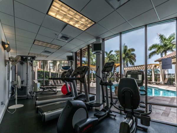 Marco Island Condo 1010677
