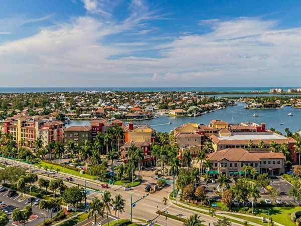 Marco Island Condo 1010677