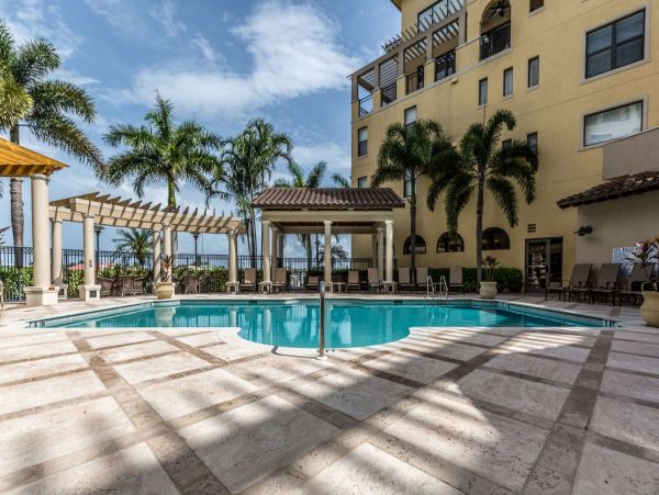 Marco Island Condo 1010677