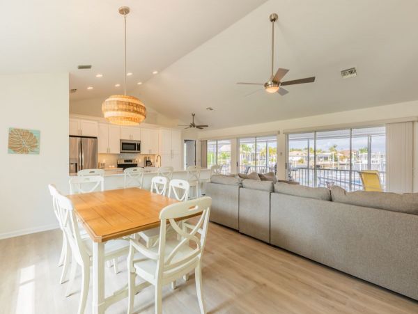 Three Bedroom Vacation Home with Pool & Dock in Marco Island