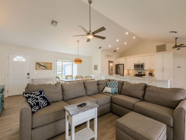 Three Bedroom Vacation Home with Pool & Dock in Marco Island