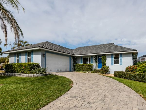 Three Bedroom Vacation Home with Pool & Dock in Marco Island