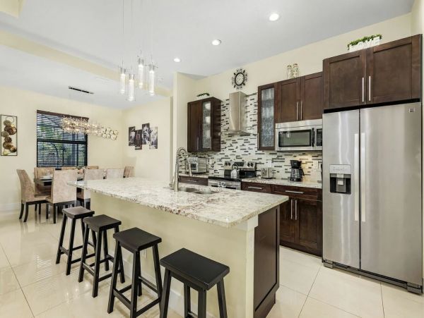 Cape Coral Vacation Home with Private Caged Pool Sleeps 10