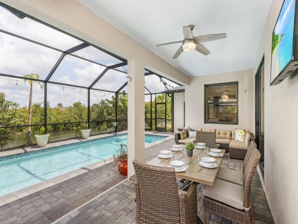 Cape Coral Vacation Home with Private Caged Pool Sleeps 10