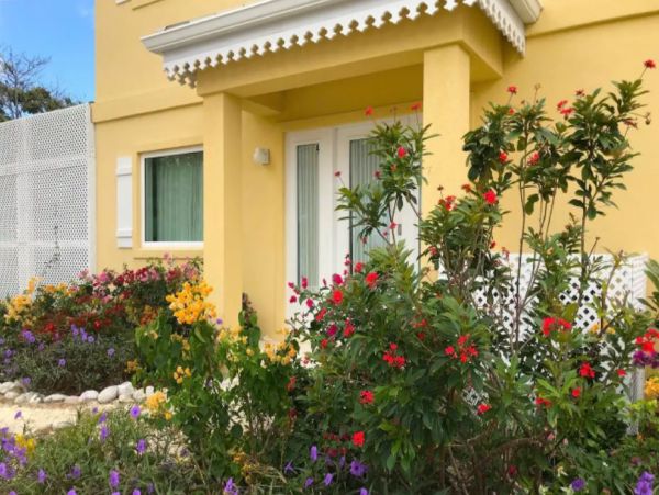 Cayman Island Charming Vacation Villa - Amazing Views