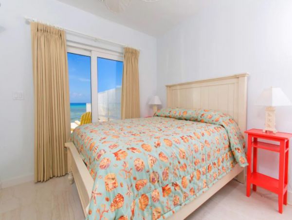Cayman Island Charming Vacation Villa - Amazing Views