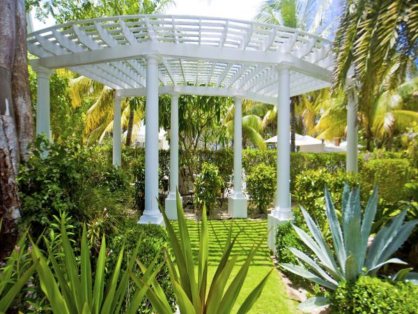 Oceanfront Vacation Villa in Cayman Island Walk To Beach