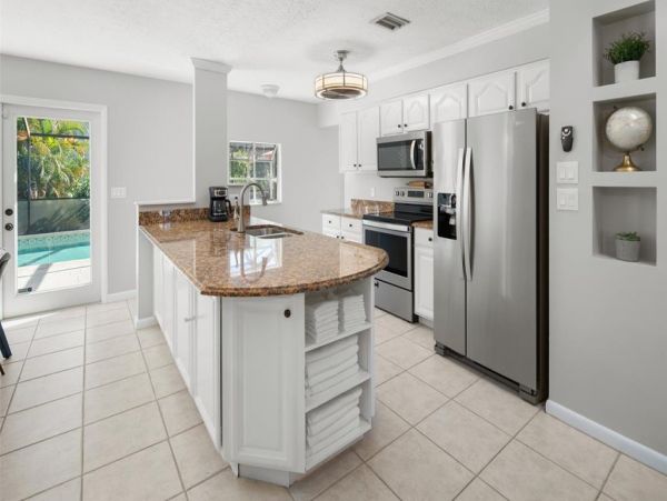 Marco Island Vacation Pool Home Four Bedroom