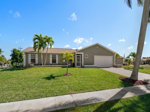 Marco Island Vacation Pool Home Four Bedroom