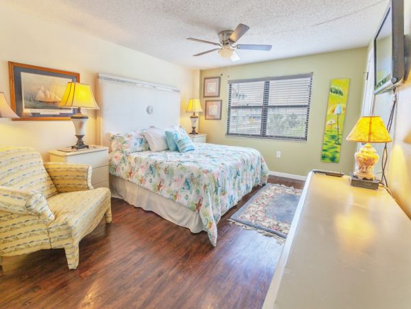 Treasure Island Condo 1010709