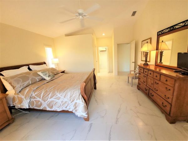 Marco Island Home 1010710