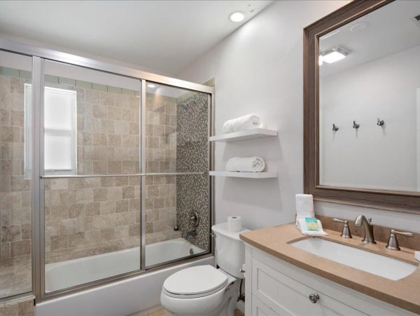 New Three Bedroom Marco Island Home Away from Home