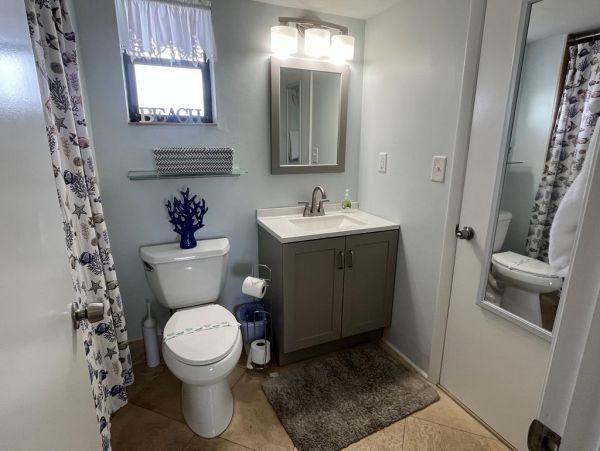 Waterfront Vacation Chic Condo in Marco Island