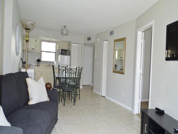 Marco Island Vacation Condo One Bedroom