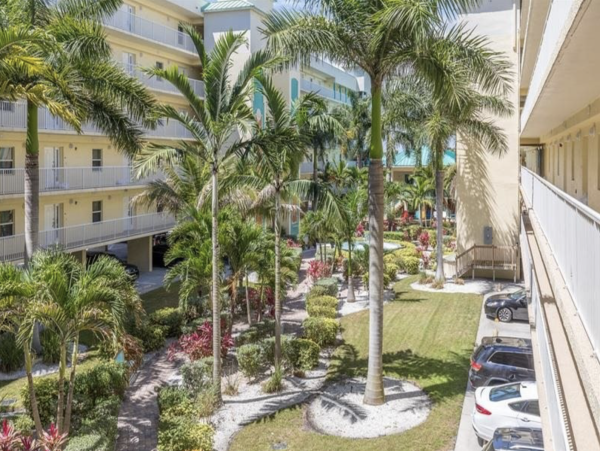 Treasure Island Beachfront Condo  Luxury Gulf Front Vacation Rental with Pool, Hot Tub & Ocean Views