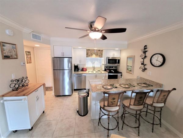 Marco Island Condo 1010722