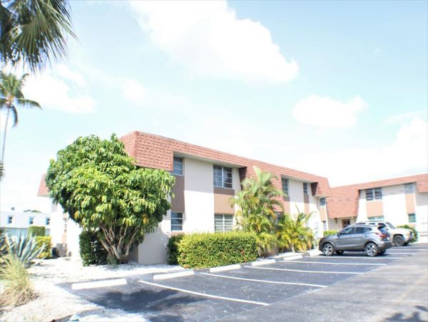 Marco Island Condo 1010734