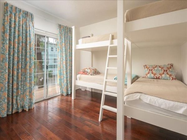 Luxurious Waterfront Retreat in Sunset Beach - Ideal for Family Getaways