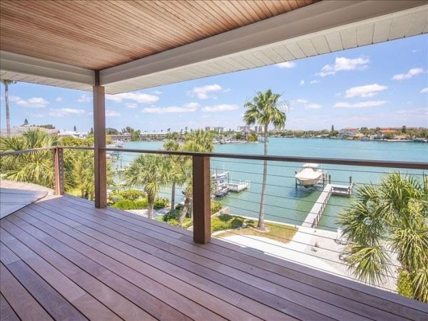 Luxurious Waterfront Retreat in Sunset Beach - Ideal for Family Getaways