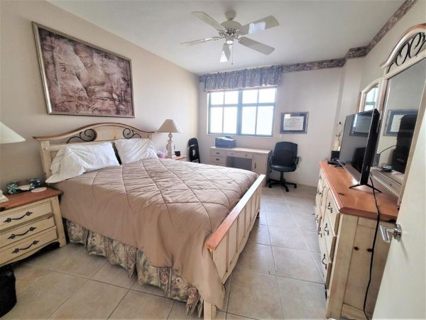 Marco Island Condo 1010738
