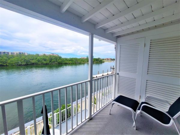Marco Island Condo 1010742