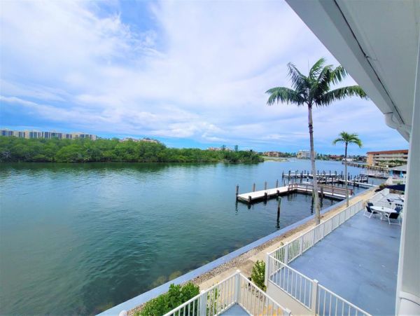 Marco Island Condo 1010742