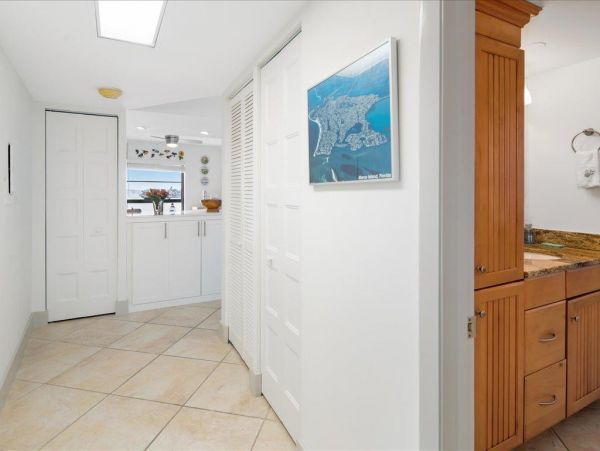 Marco Island Condo 1010746