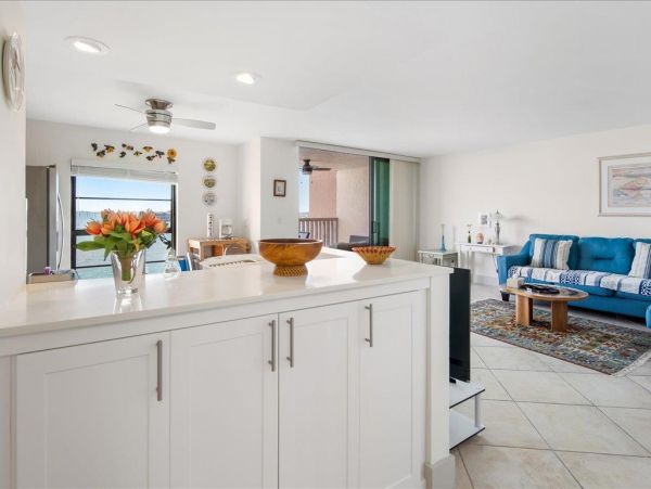 Marco Island Condo 1010746
