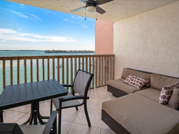 Marco Island Condo 1010746
