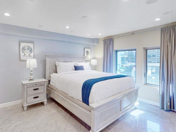 Oceanfront Mission Beach Vacation Condo Two Bedrooms