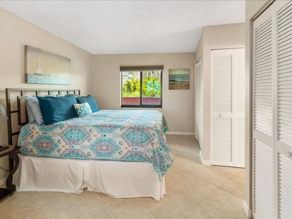 Marco Island Condo 1010748