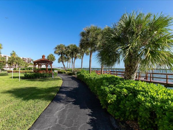 Marco Island Condo 1010748