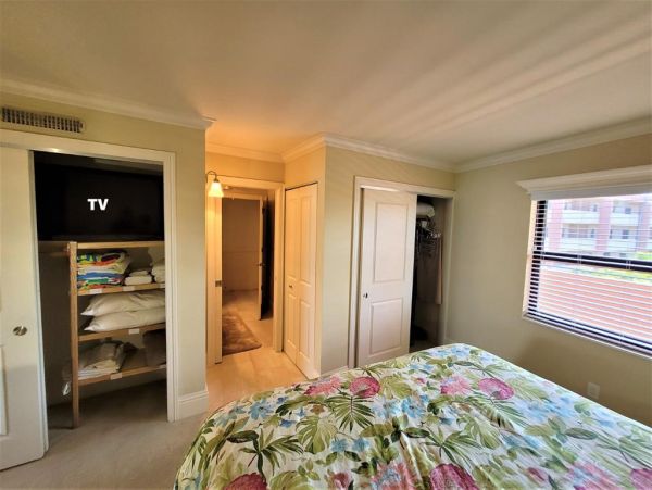 Value Priced Waterside One Bedroom Vacation Condo