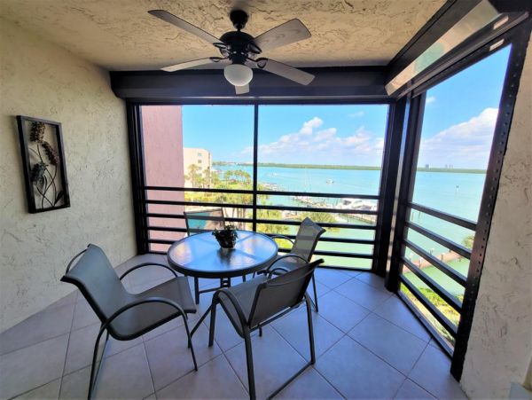 Value Priced Waterside One Bedroom Vacation Condo