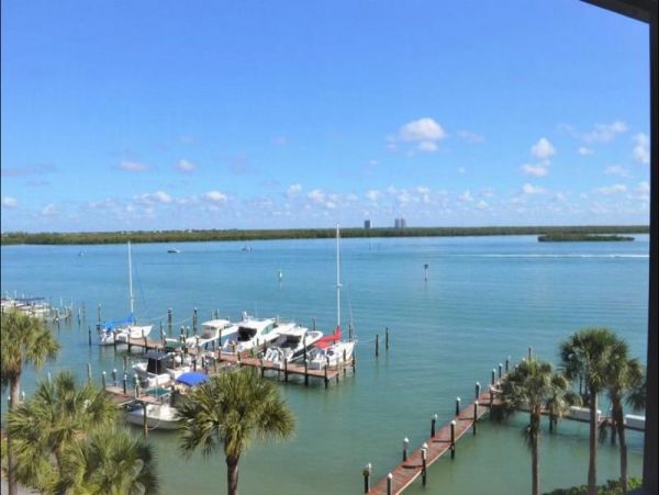 Value Priced Waterside One Bedroom Vacation Condo