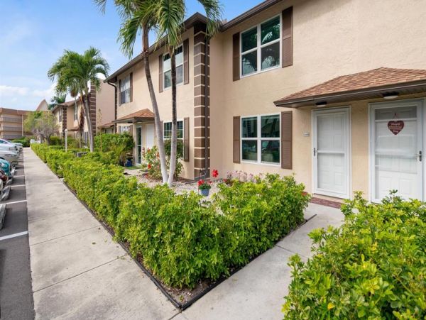 Marco Island Condo 1010750