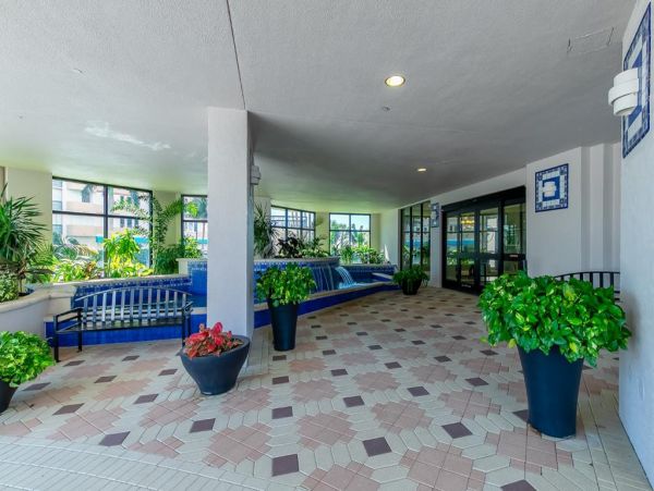 Marco Island Condo 1010758