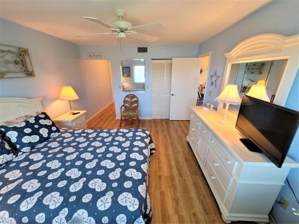 Marco Island Condo 1010759