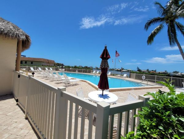 Marco Island Condo 1010759