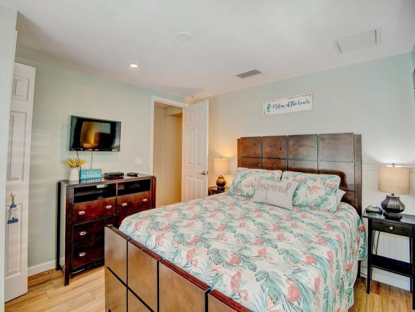 Anna Maria Island Holmes Beach Home 1010766