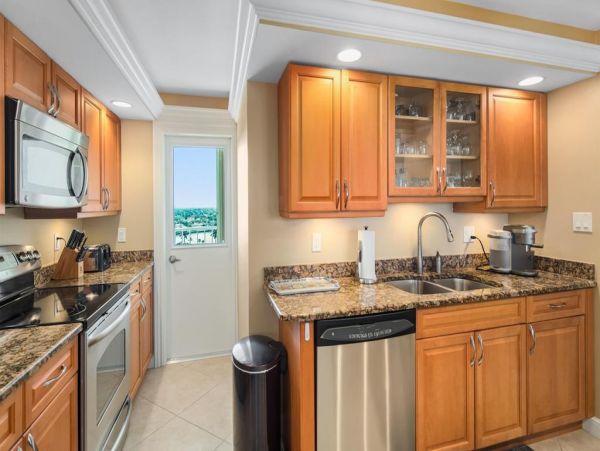 Marco Island Condo with 2 Bedroom & View Gulf of Mexico
