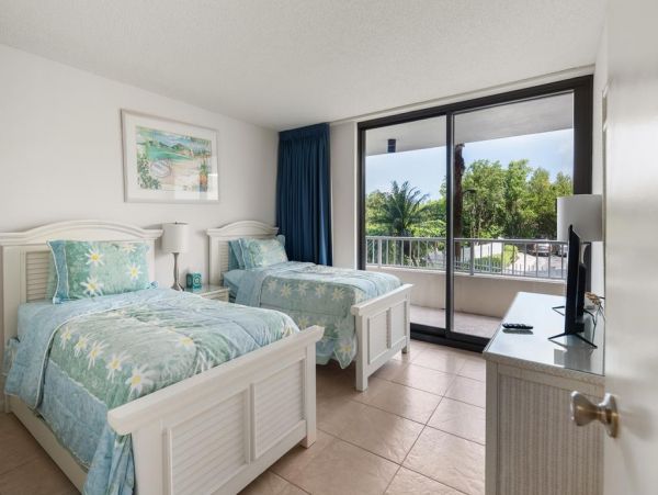 On Beach Marco Island Vacation Condo Two Bedroom