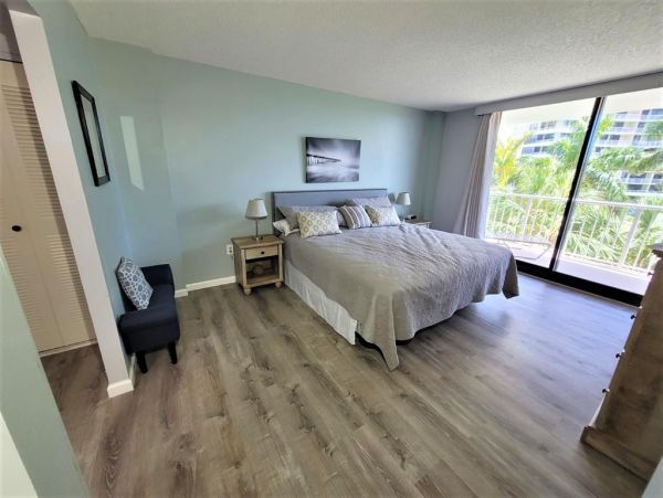 Marco Island Vacation Condo Two Bedrooms Sleeps 6 Guests