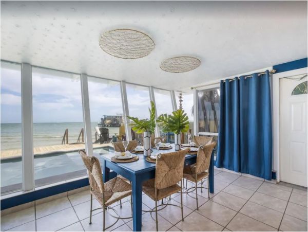 Anna Maria Island Holmes Beach Home 1010775