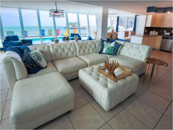 Anna Maria Island Holmes Beach Home 1010775