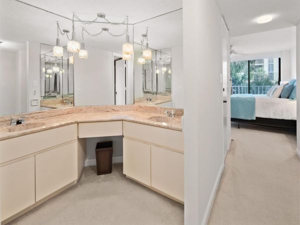 Marco Island Condo 1010776