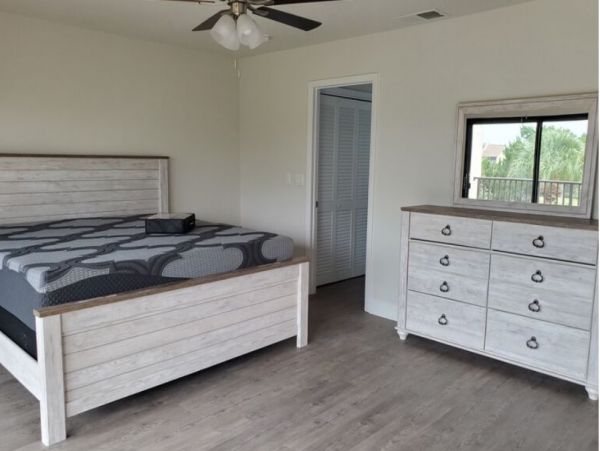 Siesta Key 3 Bedroom Condo sleeps 8