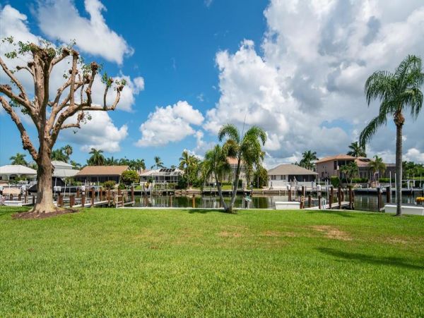 Marco Island Condo 1010778